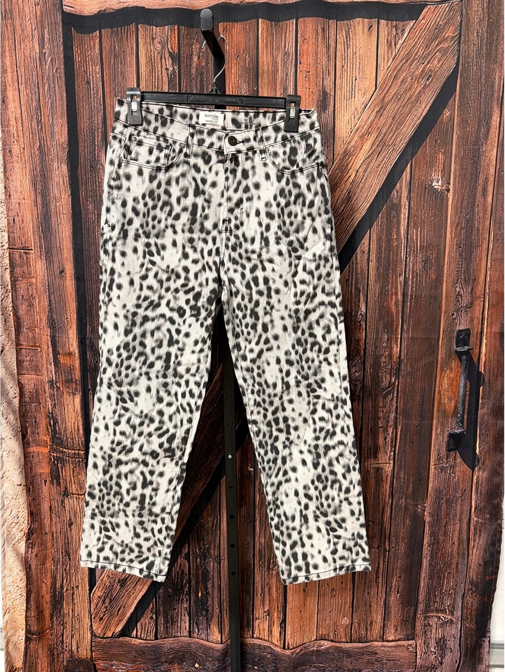 Kensie Jeans The Ella High Rise Straight Animal Print Jeans Size 6/28
